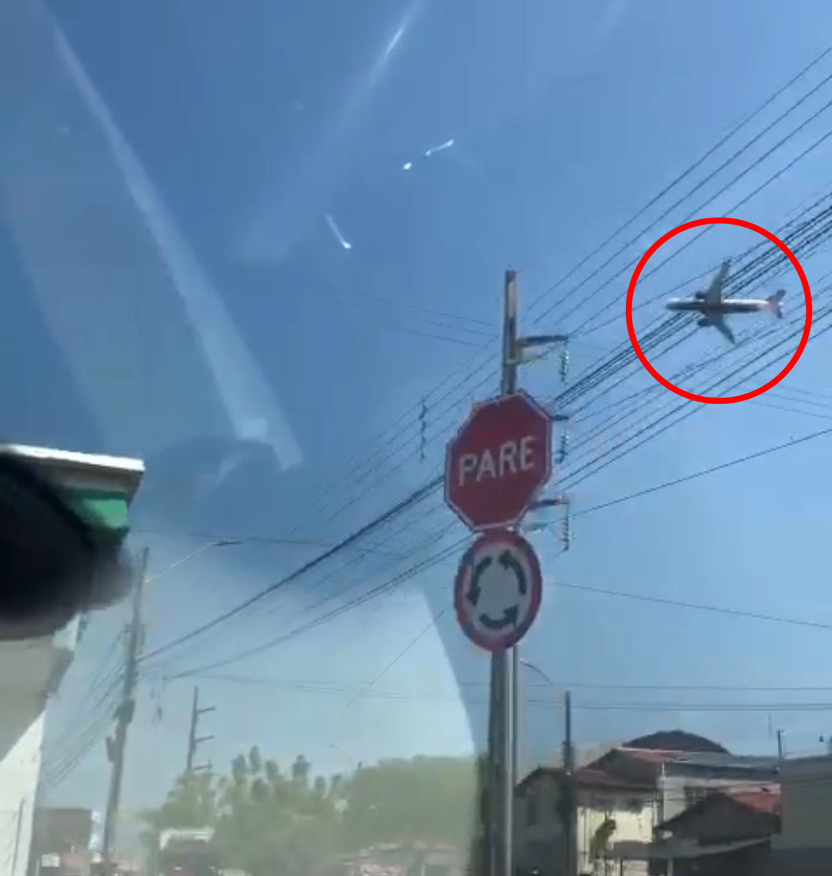 A manobra foi filmada por diversos moradores da capital.