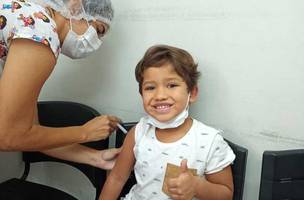 Campanha tem como objetivo atualizar calendário de vacinação de quem tem até 15 anos. (Foto: Reprodução/ Ascom)