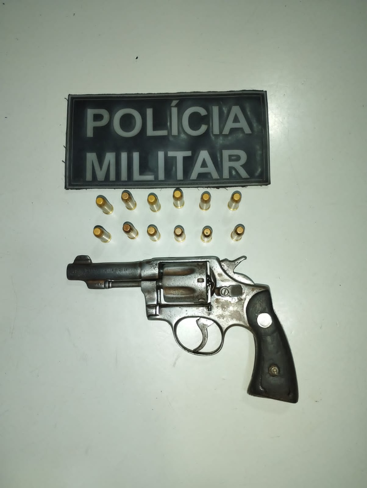 Homem é preso porte ilegal de arma de fogo em Altos