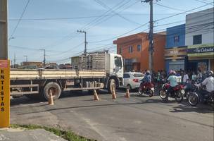 Homem morre atropelado por caminhão de lixo na zona Norte de Teresina. (Foto: Reprodução/ Internet)
