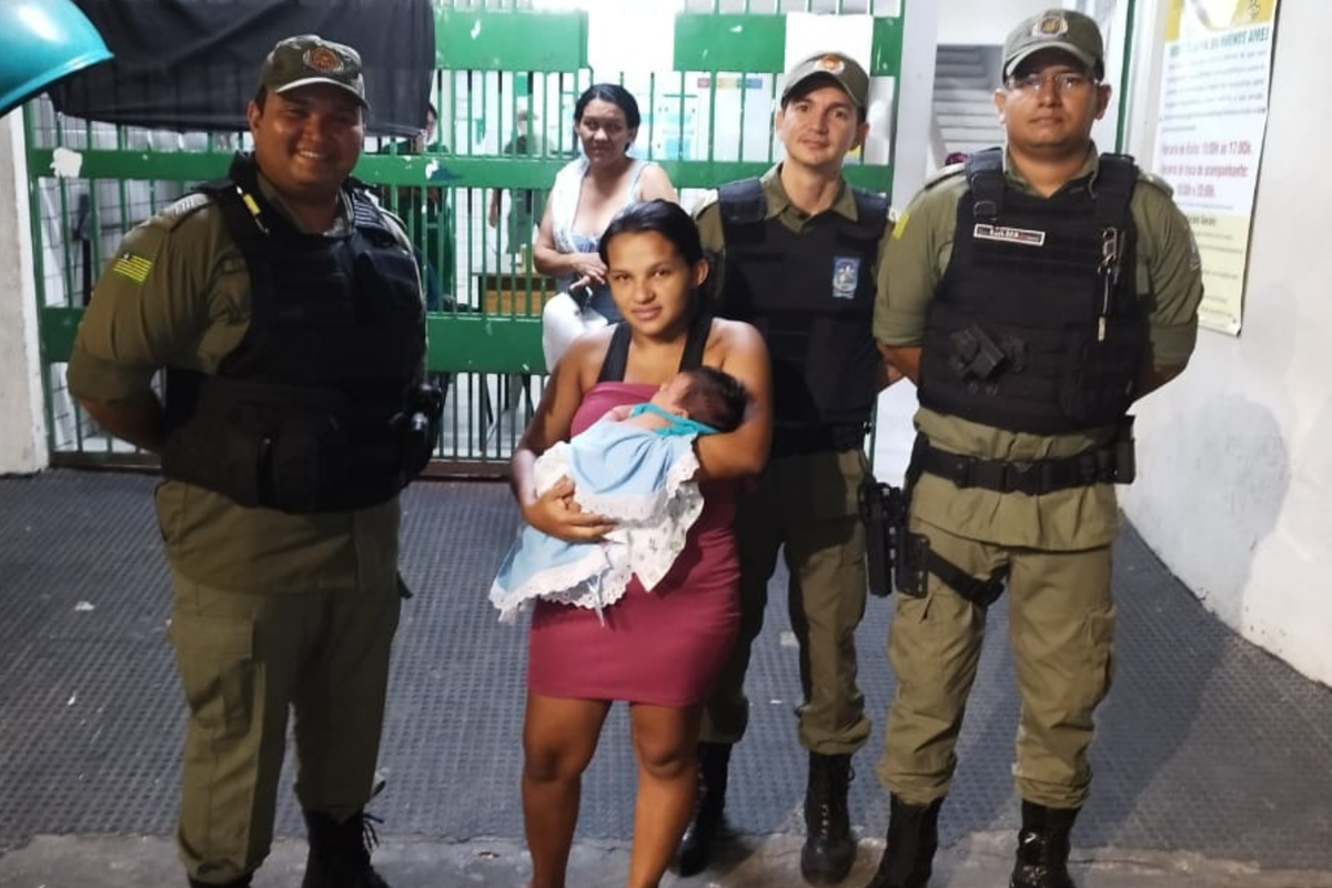 Os policiais fazem parte do Corpo Musical da Polícia Militar do Piauí.