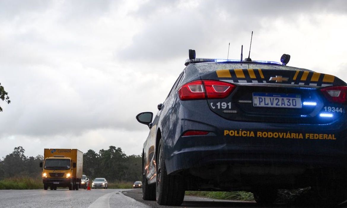 Polícia Rodoviária Federal do Piauí (PRF).