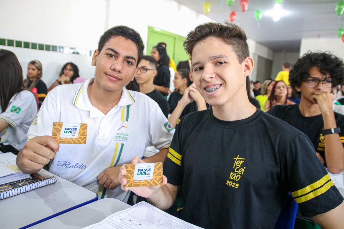 Cerca de 14 mil estudantes serão beneficiados com transporte na capital e interior.