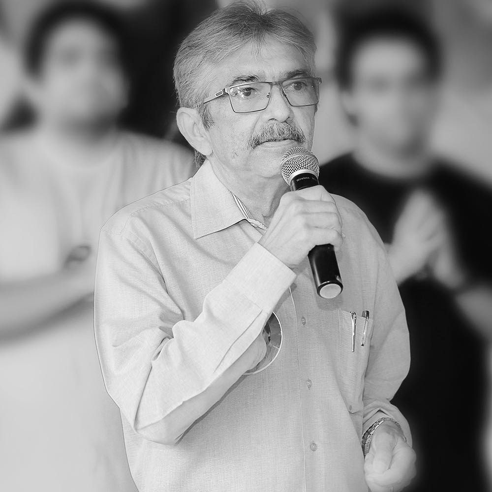 Ex-prefeito de Cajueiro da Praia, Dr. Vicente Ribeiro.