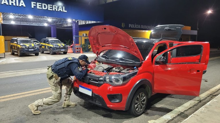 Homem é preso com carro adulterado e maconha no Norte do Piauí.