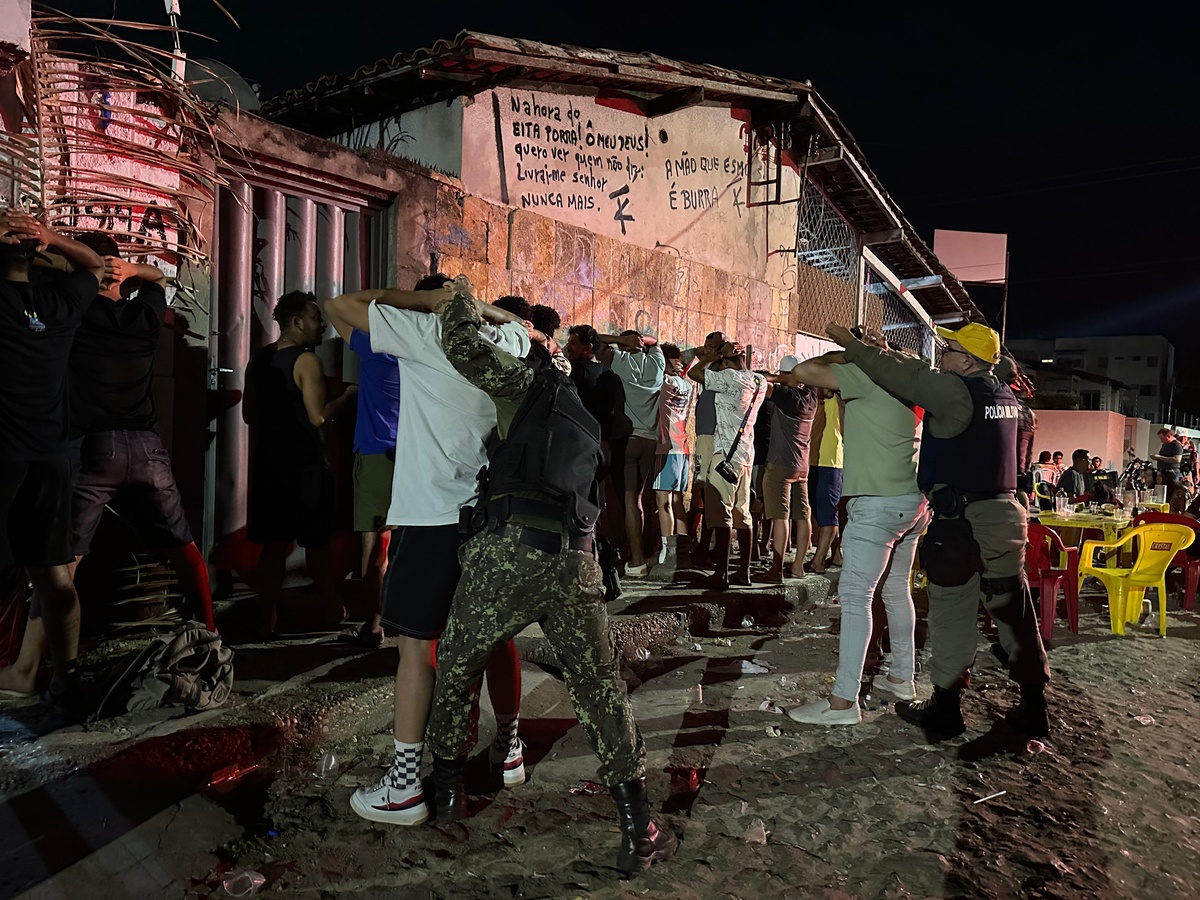 Sete pessoas são presas durante operação 'Silêncio e Paz' em Teresina.