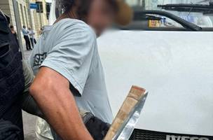 Durante as abordagens, foram encontradas armas brancas e de fogo. (Foto: Polícia Militar do Piauí.)