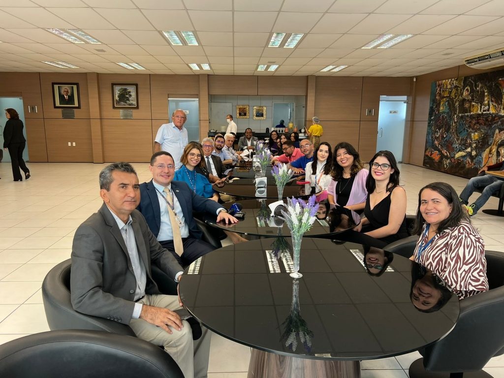 Café da manhã para a imprensa, na Câmara Municipal de Teresina