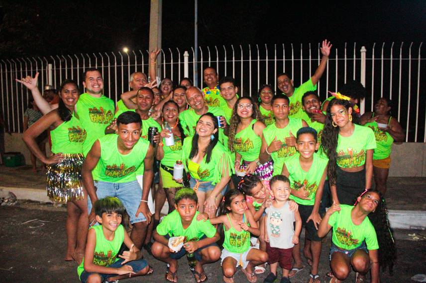 Família curtindo muito o Carnaval de Teresina