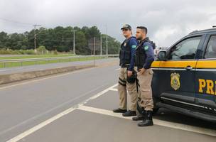 Policiais rodoviários (Foto: Reprodução/ PRF-PI)