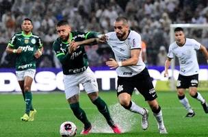 Zé Rafael e Renato Augusto em Corinthians x Palmeiras (Foto: Marcos Ribolli)