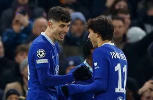 Havertz e João Felix comemoram gol do Chelsea sobre o Dortmund (Foto: REUTERS)