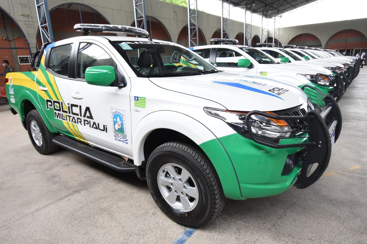 Viaturas do governo do Piauí
