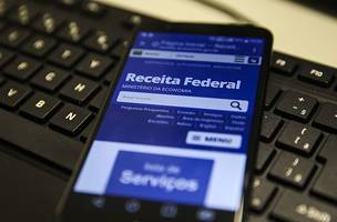 Receita Federal inicia pagamento do segundo lote de restituições do IR. (Foto: Marcello Casal Jr. / Agência Brasil)