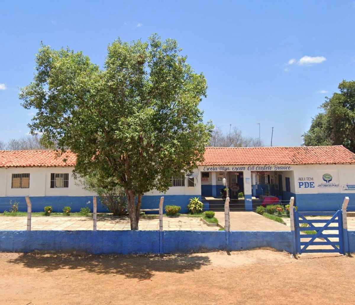 Escola Municipal Oscar Gil Castelo Branco.