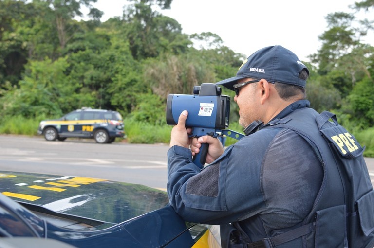 Operação da PRF em combate ao excesso de velocidade