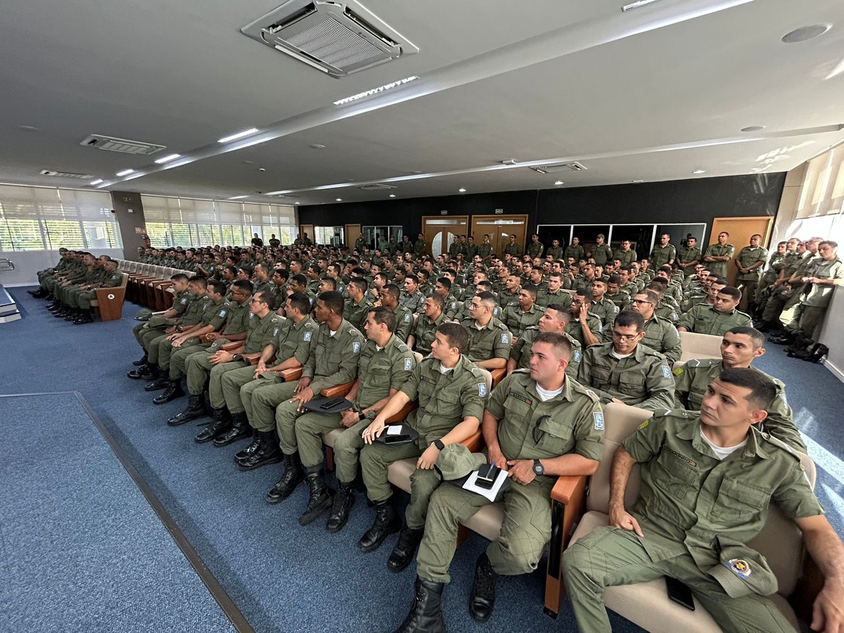 Distribuição de novo efetivo de policiais do Piauí