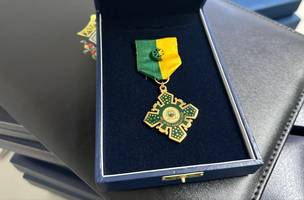 Medalha De Mérito Legislativo (Foto: Ascom - CMT)