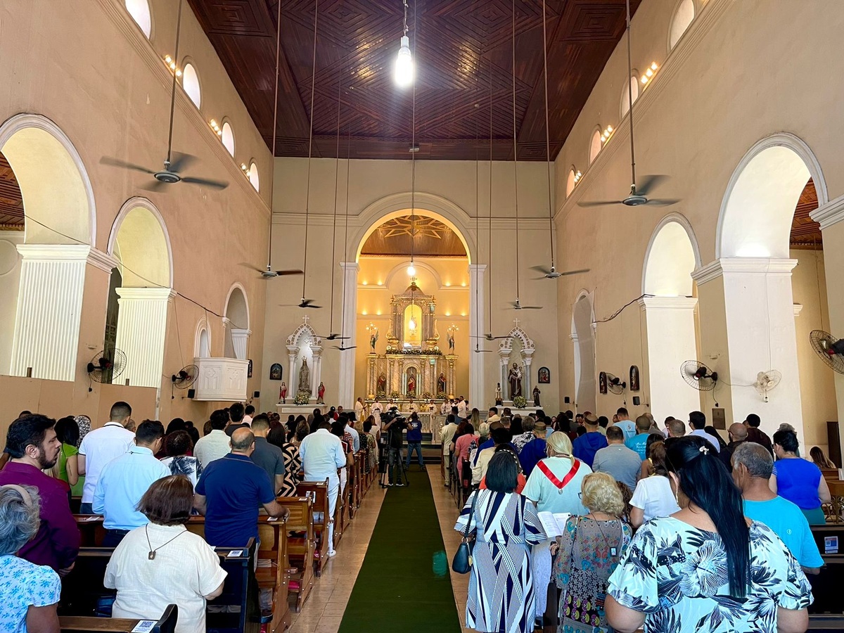 O ato religioso foi realizado na na Igreja Matriz de Nossa Senhora do Amparo.