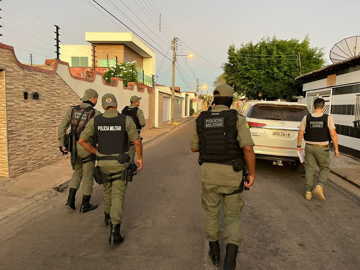 Operação prende membros de facção criminosa no Piauí e São Paulo.