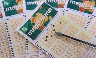 Cinco apostas do Piauí acertam a quadra da Mega-Sena; prêmios chegam a R$ 4,9 mil Cinco apostas do Piauí acertam a quadra da Mega-Sena; prêmios chegam a R$ 4,9 mil