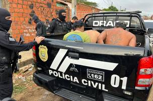 Draco prende suspeitos de envolvimento no tribunal do crime em Teresina. (Foto: Divulgação/ PC-PI)