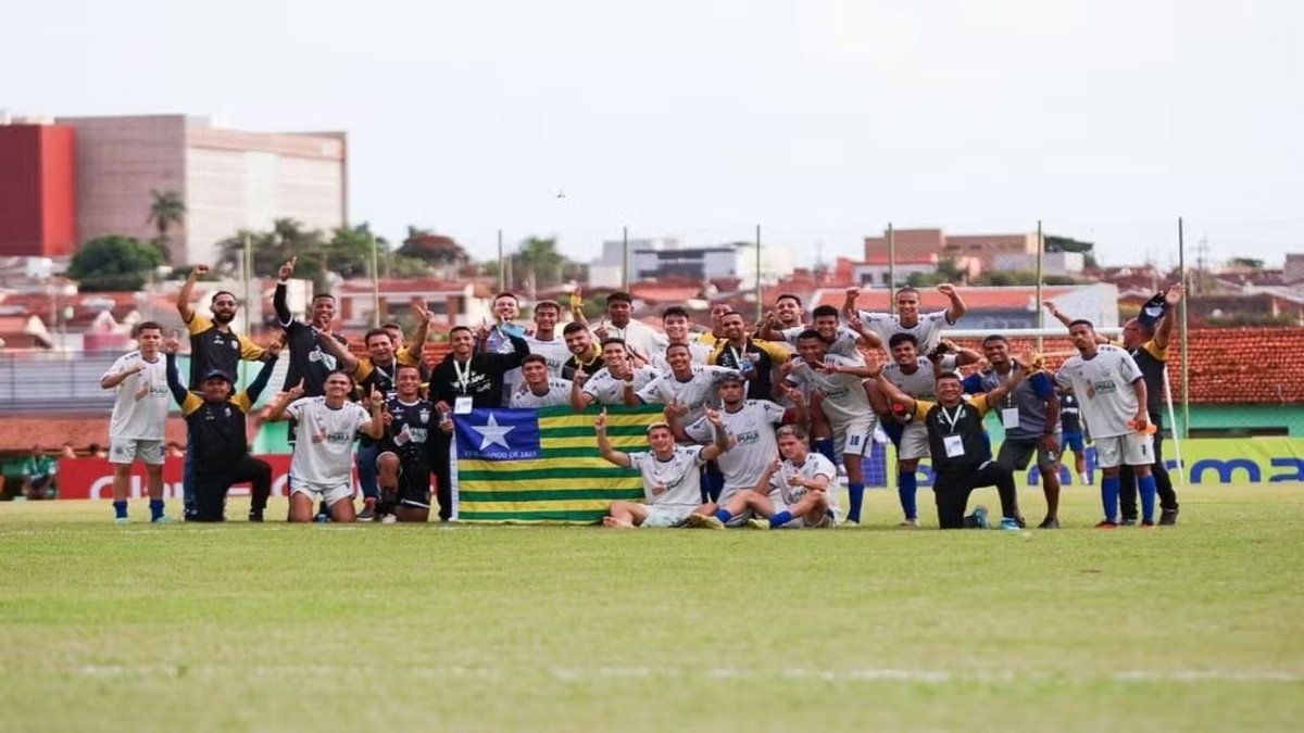 Tiradentes-PI  faz história e se classifica na Copa São Paulo Juniores