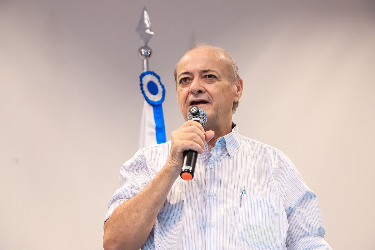 Prefeito eleito de Teresina, Sílvio Mendes.