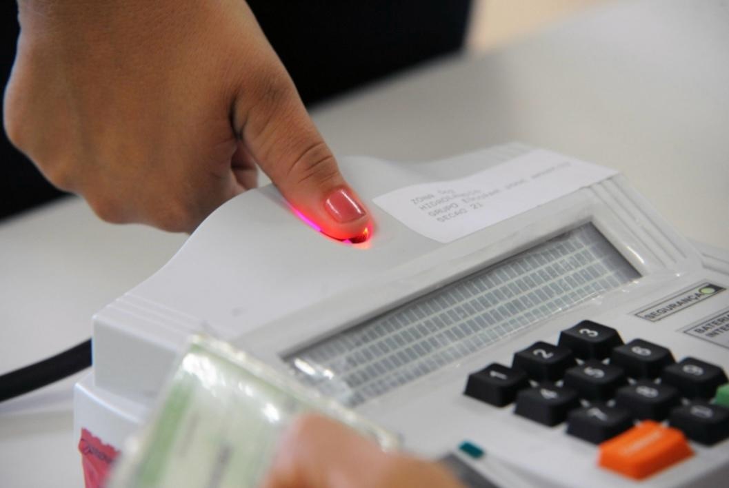 Eleitores que não votaram no primeiro turno, tem até 05 de dezembro.