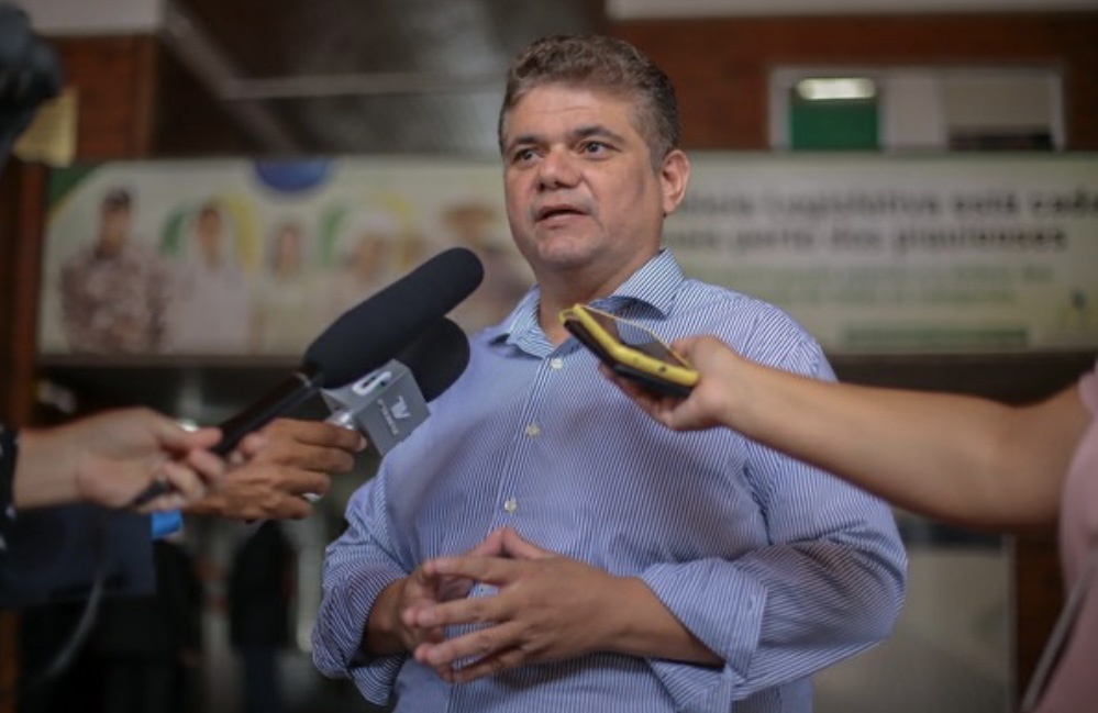 Fabio Xavier deixa secretário de Agronegócio e Empreendedorismo Rural e retorna a Assembleia Legislativa do Piaui.