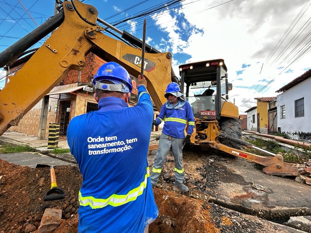 Obras de saneamento em Teresina.