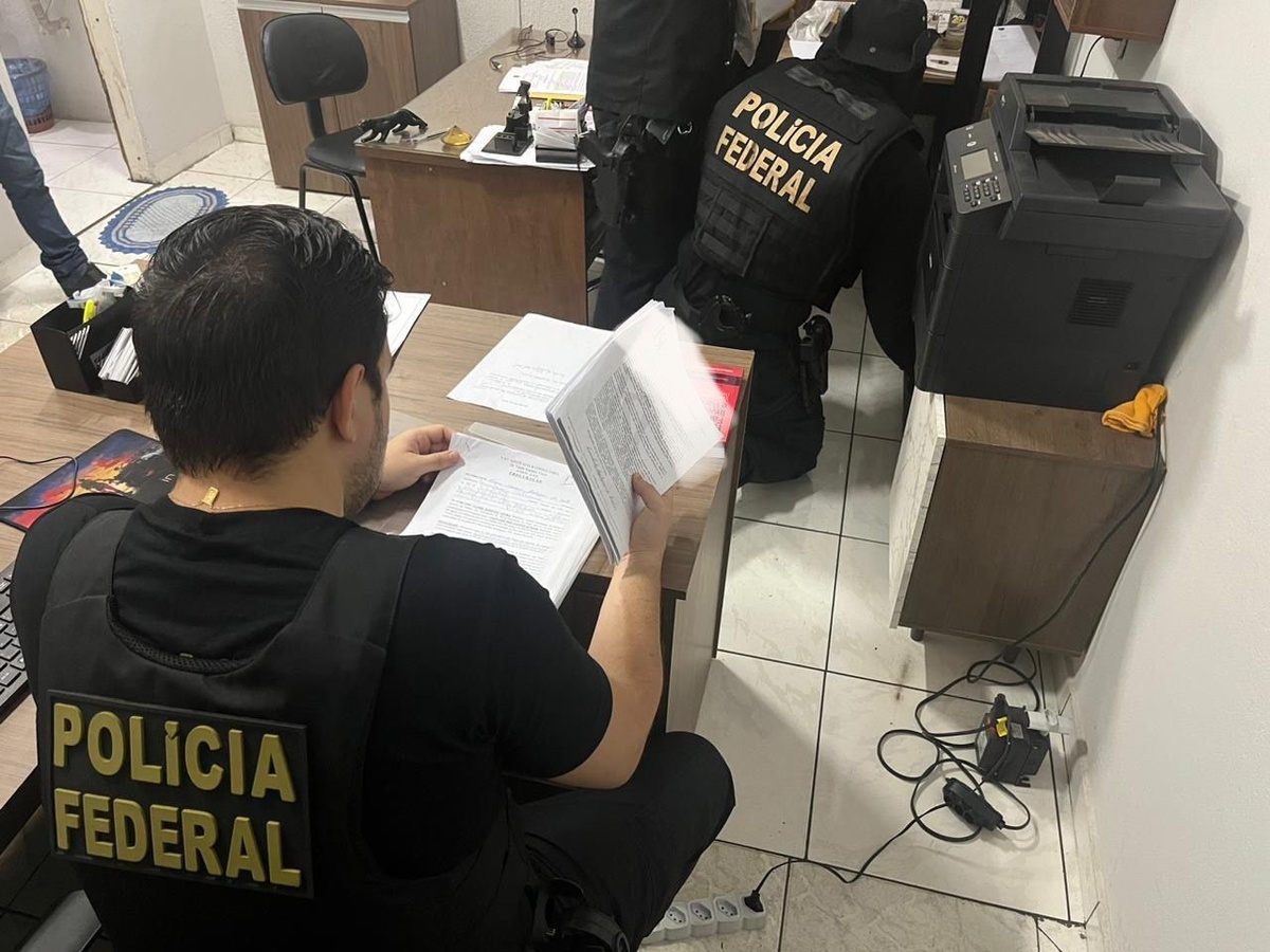 PF investiga fraude em transferências de domicílio eleitoral no Piauí.