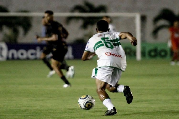 Altos vence o Botafogo-PB pela Copa do Nordeste.