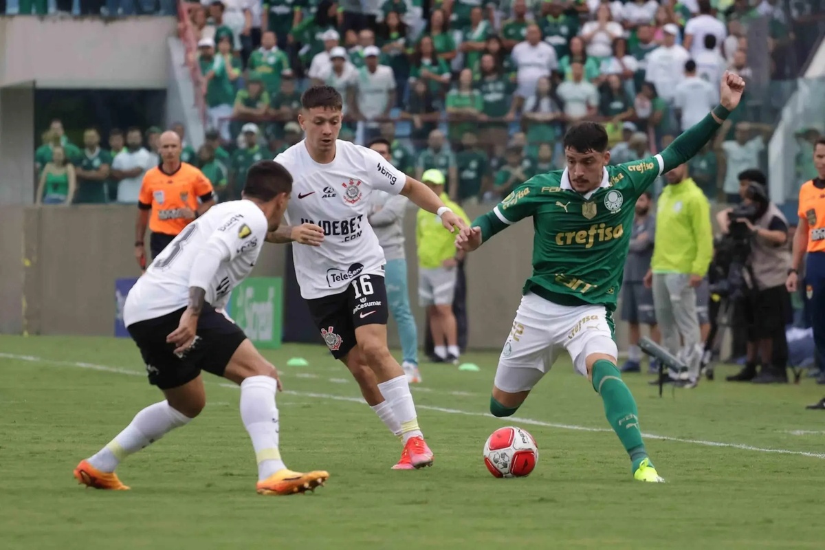 Palmeiras e Corinthians empataram pelo Campeonato Paulista.