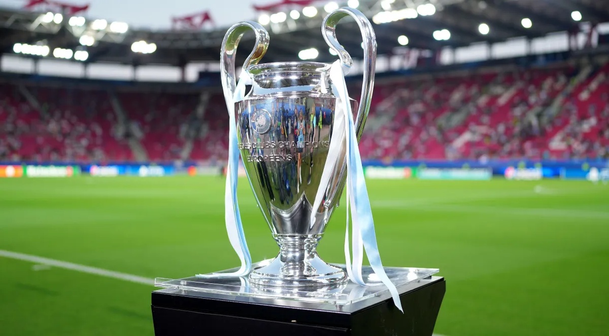 O troféu da Champions League.