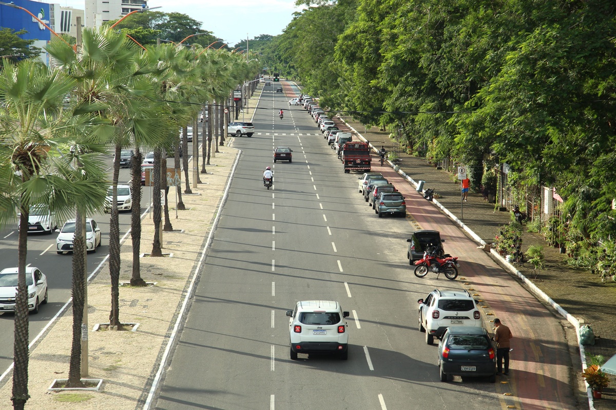 Avenida Marechal Castelo Branco.