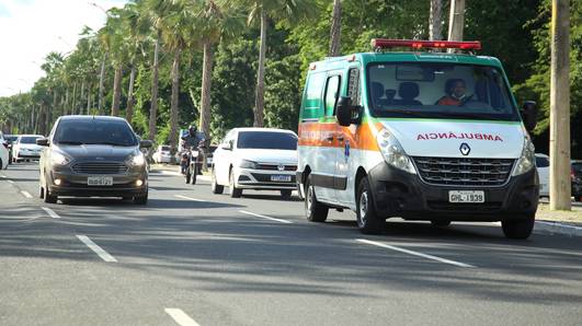 Golpe com mensagens falsas sobre CNH alerta motoristas em todo o Brasil