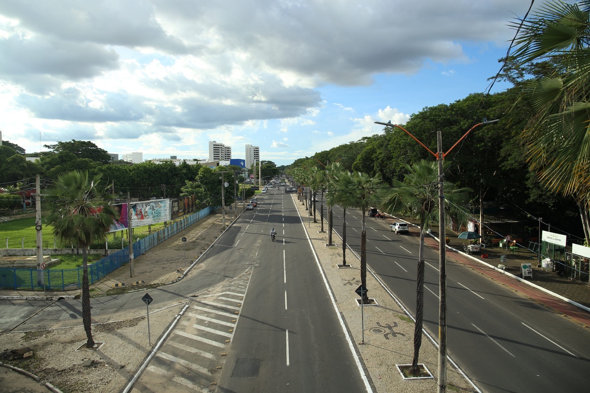 Avenida Marechal Castelo Branco.