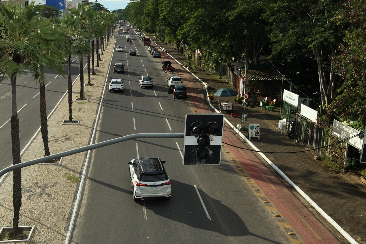 Avenida Marechal Castelo Branco.