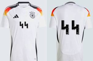 Camisa da seleção alemã com número 44 semelhante ao símbolo da SS nazista. (Foto: Redes Sociais)