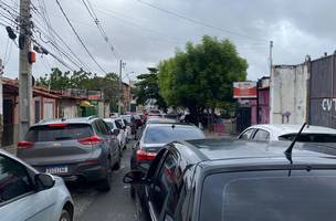 Congestionamento em Teresina (Foto: Narcílio Costa/Correio Piauiense)