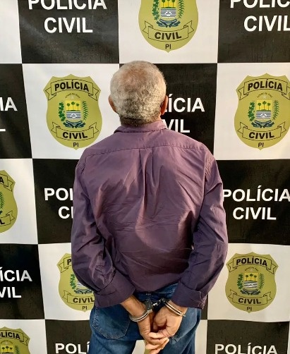 Idoso de 72 anos preso em Oeiras.