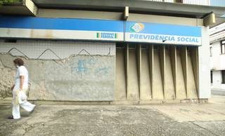 INSS antecipa 13º salário a beneficiários no Piauí; veja calendário