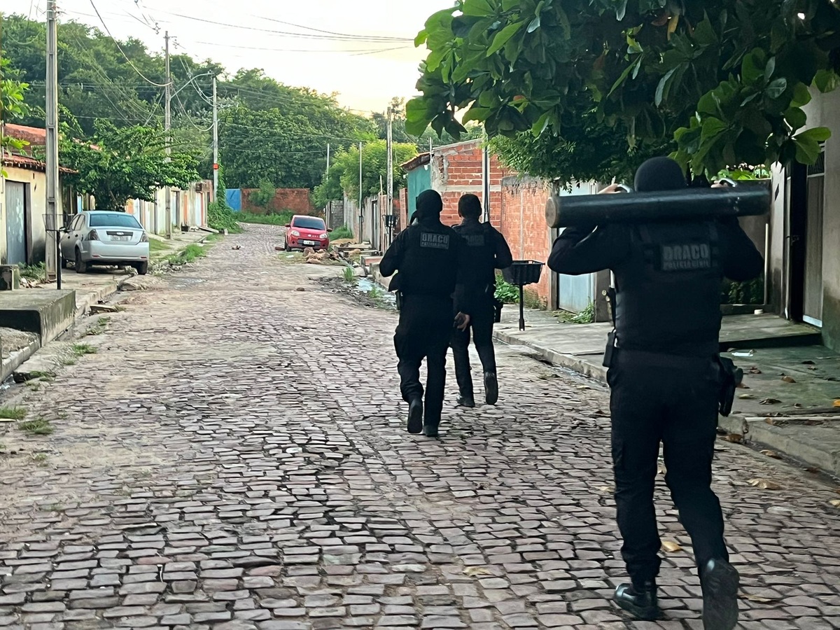 Operação contra tráfico de drogas cumpre 16 mandados em Teresina.