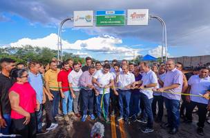 Rafael Fonteles inaugura obras de infraestrutura e segurança em Dirceu Arcoverde. (Foto: Reprodução/ Ascom)