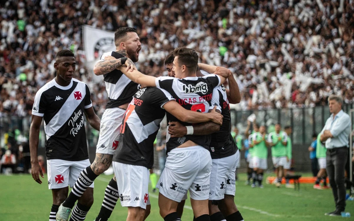 Vasco e Grêmio, Brasileirão.