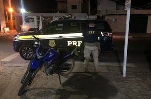 Homem é preso por receptação. (Foto: Ascom/PRF)