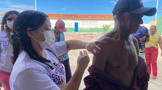 Teresina amplia vacinação com Pneumo20 para idosos a partir de 85 anos