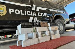 Homem preso com 24 24 quilos de entorpecentes. (Foto: Ascom SSP)