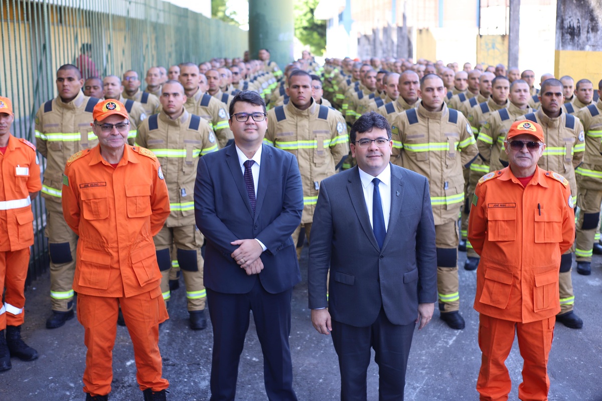 205 novos soldados para o Corpo de Bombeiros do Piauí.